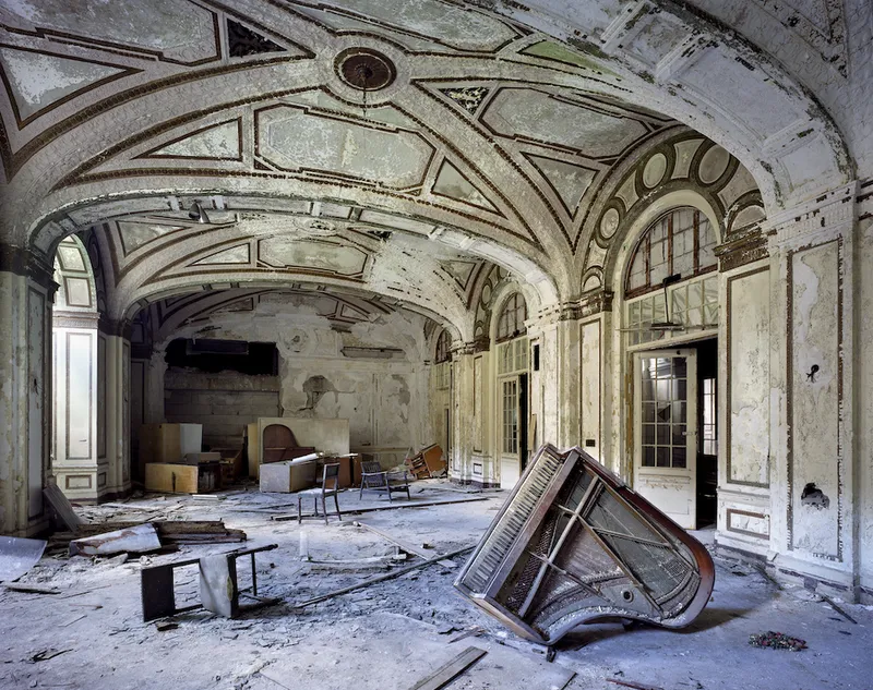 Les Ruines de Détroit, 20 ans après, Romain Meffre, Yves Marchand
