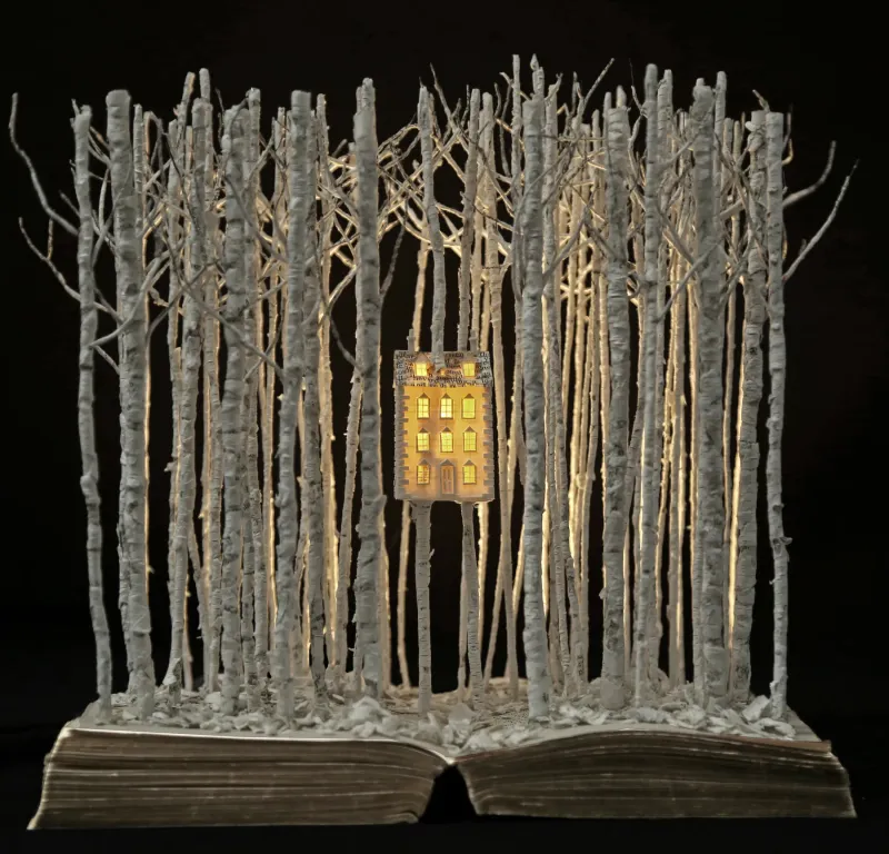 Pathway of Crumbs, Su Blackwell