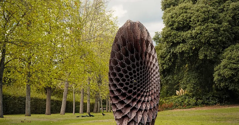 Shadows of the Mechanism, Conrad Shawcross